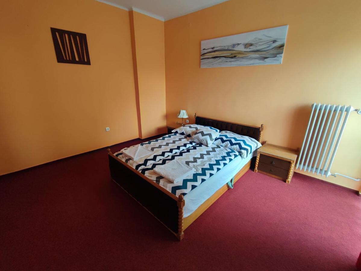 Hotel Beke Sziget Komló Dış mekan fotoğraf