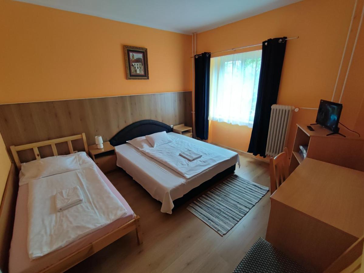 Hotel Beke Sziget Komló Dış mekan fotoğraf