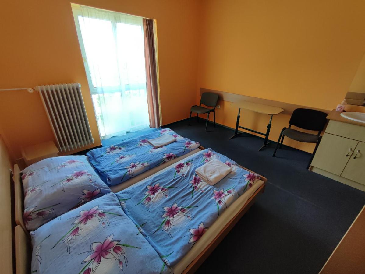 Hotel Beke Sziget Komló Dış mekan fotoğraf